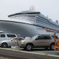 Die Crown Princess hat in San Diego angelegt. Mit an Bord der Norovirus! Das Foto vom Auto aus gemacht und erst zu spät gemerkt, dass ich die Grand Princess und nicht die direkt daneben stehende Crowne Princess fotografiert habe :-)