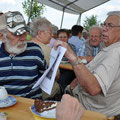 Foto Andrea Weinke, Verein Gross Laasch Flexibel e.V. Informationen vom Projektleiter Axel Paul zur Entstehung und Entwicklung der Streuobst- und Erholungswiese Gross Laasch