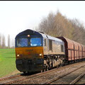 Wieder einmal der Kohle-Leerzug mit 29 004 "Dave Meehan" durch die aufbrechende Frühlingslandschaft bei Wittgensdorf, hier am 07.04.2011.