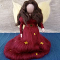 Handgemachter Weihnachtsengel aus Filz – festliche Weihnachtsdekoration, Schutzengel, Filzfigur als Weihnachtsgeschenk, Krippenfigur oder winterliche Deko.