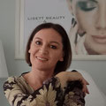 Erzsebet Petriko/ Kosmetikerin aus der schönen Stadt; Budapest 