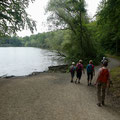 Hinunter zum Heider Bergsee
