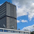 Blick auf den "Langen Eugen", ehem. Abgeordnetengebäude, jetzt UN-Campus, Bonn