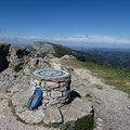 La table d'orientation au sommet du Pic des Mouches