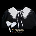 Cuello Baby Doll Blanco con puntitos, y  encaje bordado en Negro.  Delicado, fresco, elegante. Modelo Unico. Origen Suecia. Precio $9.00