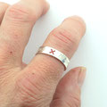 Ring mit individuellem Text