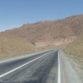 Bergstrasse in die Wüste