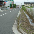 上原西町ナフコ駐車場横　除草