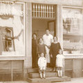 Boucherie Deprez au début de la rue de Soignies (collection famille Deprez)