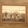 1906 - Equipe de football de l'Ecole Normale de Nivelles. Photo prise au hameau de July (actuellement Vert Chemin)