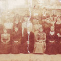 1899 - les élèves de l'école dominicale. Voir ci-dessous.