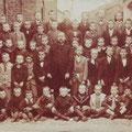 Vers 1900 (voir ci-dessous)