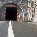 vor dem Tunnel auf der Passhöhe