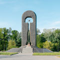 Das Atompilz-Denkmal „Stärker als der Tod“ ("Stronger than Death") in Semei. Es soll an die Opfer der Atombombenversuche erinnern.