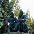 Marx und Engels am Alten Platz