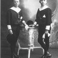 Vers 1922 - Raymond et Raoul Sampoux