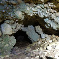 Next to the entrance to the cave is a narrow hollow of 7 metres long.