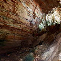 The Kaminaki cave is full of colours!