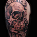 Tattoo Skull black and grey © Farb Fleck Tattoo OG Tattoostudio Linz