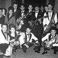 THE DYNAMITES 1960 met Anneke Grönloh en The Blue Diamonds