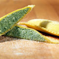 Ravioloni mit Käse-Spinat Füllung