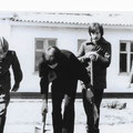 R-015 (0661) Quelle: Andreas Wörpel; Baumpflanz-Aktion von Schülern mit russischen Soldaten, Anfang 1970er Jahre