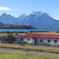 Hostería "Mirador del Payne", vista al Lago Sarmiento c Torres del Paine