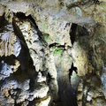 Tropfsteine in der Bärenhöhle auf der schwäbischen Alb.