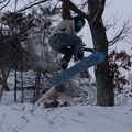 Snowboard-Jump im großen Fun-Park
