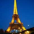 Wow !! Paris bei Nacht