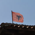 Die "alte" Fahne des Kosovo´s (Albanischer Doppeladler)