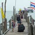 Auf dem Weg zum Speedkatamaran nach Koh Tao