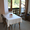 Ferienwohnung 01 – Essen und Balkon