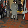 Walk Act (Mann mit 3 Beinen)