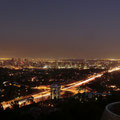 Blick auf LA bei Nacht vom Getty Center