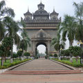Patuxai - der Arc de Triomphe in Vientiane