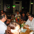 in gemütlicher Runde