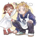 ゆみはるちゃん画のイヅモと女の子！されるがまま生け花になっているイヅモ、いじられやすい体勢でいてくれてるのが愛。だし、無邪気幼子も心から楽しそうで！😢幸