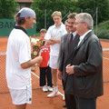 v.l.: Turniersieger Rene Nicklisch, Matthias Bachinger, Bgm. Walter Taubeneder und TCA-Präsident Hans Straubinger