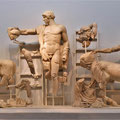 Olympia Museum - Rekonstruktion des Westgiebels des Zeustempels