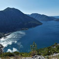 Blick auf Risan und die Bucht von Kotor