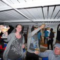 Cheers! Auf 10 Jahre Ocean Window. Ines sieht zwar aus als hatte sie schon ein paar Gläser, das war aber tatsächlich das erste Glas :-D