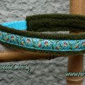 Zugstopp in türkis, 10mm mit Borte 'Fäulein Wasserlilie No.1' und Fleece in oliv