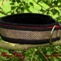 Halsband mit Klick in rot mit Borten 'Schlangenhaut' &  'Posamentenborte 8mm, schwarz' und Fleece in schwarz