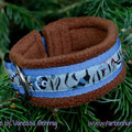 Halsband mit Klick in hellblau mit Borte ''BANDe WILDtiere auf STREIFzug' und Fleece in haselnuss