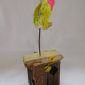 kleines scheißerchen, 2019, papiermaché, holz, draht