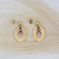 "Rapunzel" - Ohrstecker Gelbgold 750 mit Rubinen und Saphiren, 2077.-