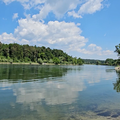 und dem Rhein entlang