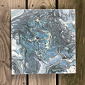 30cm x 30cm