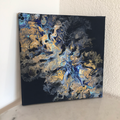 30cm x 30cm